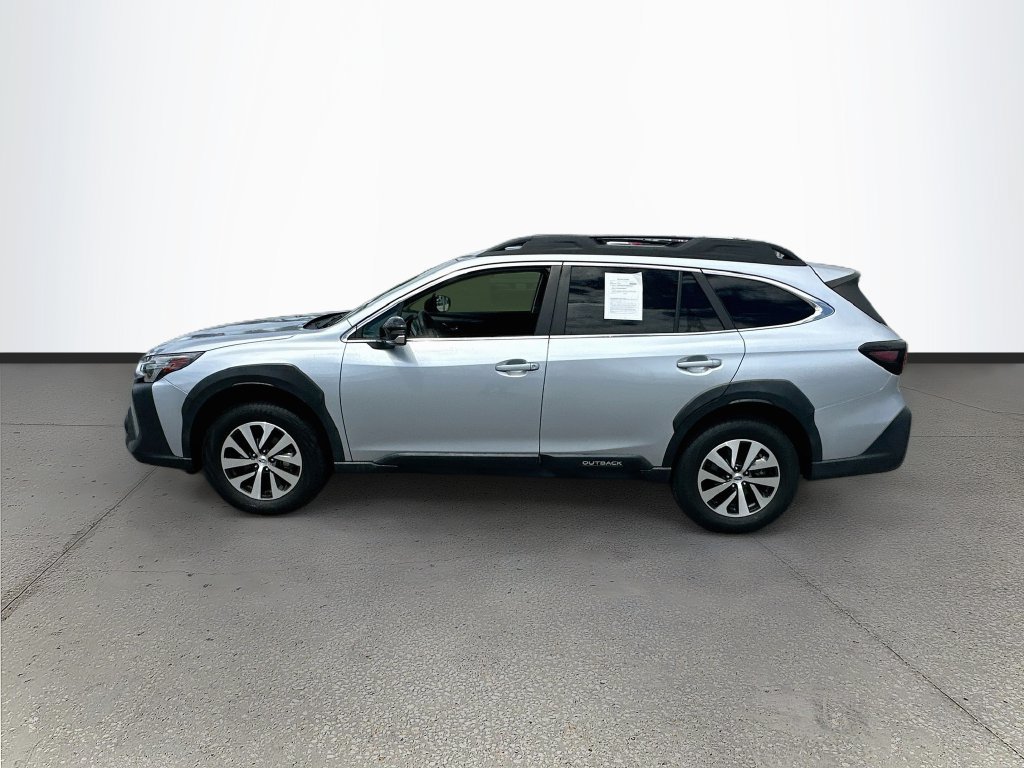 Certified 2025 Subaru Outback Premium AWD/4WD image 4