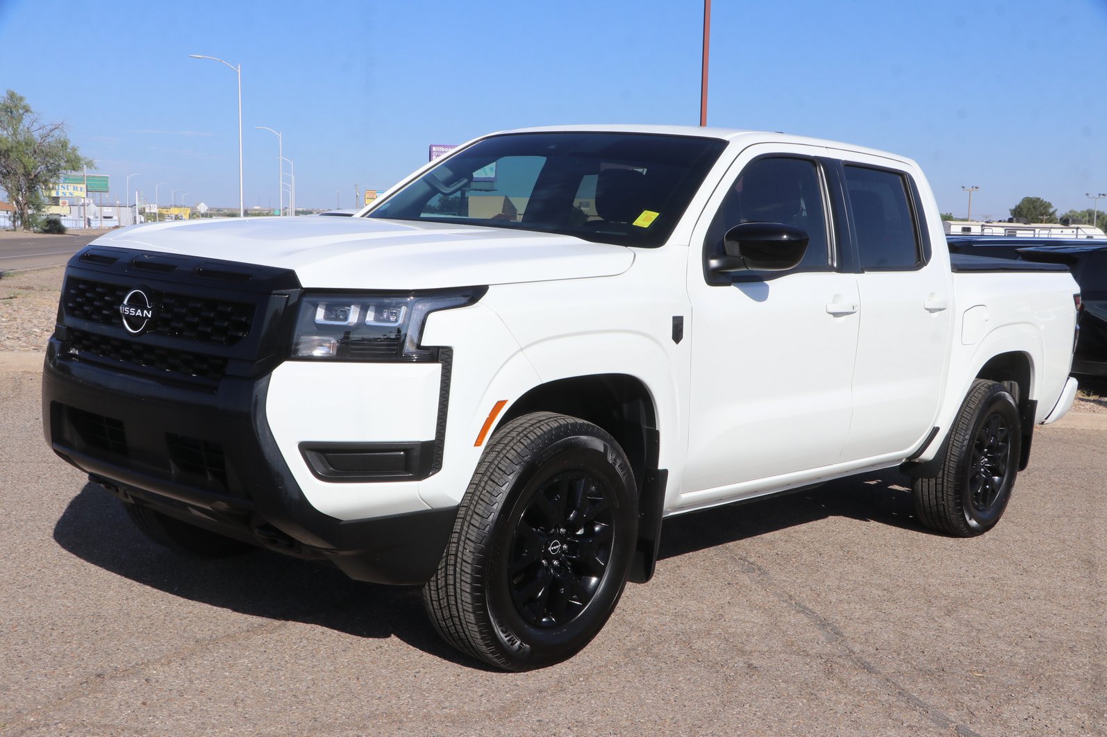 Used 2026 Nissan Frontier SV w/ SV Convenience Package AWD/4WD image 3