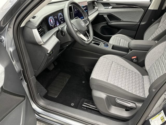 Certified 2025 Volkswagen Tiguan S AWD/4WD image 11