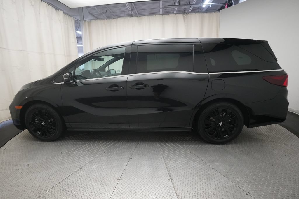 Used 2025 Honda Odyssey Sport-L image 25