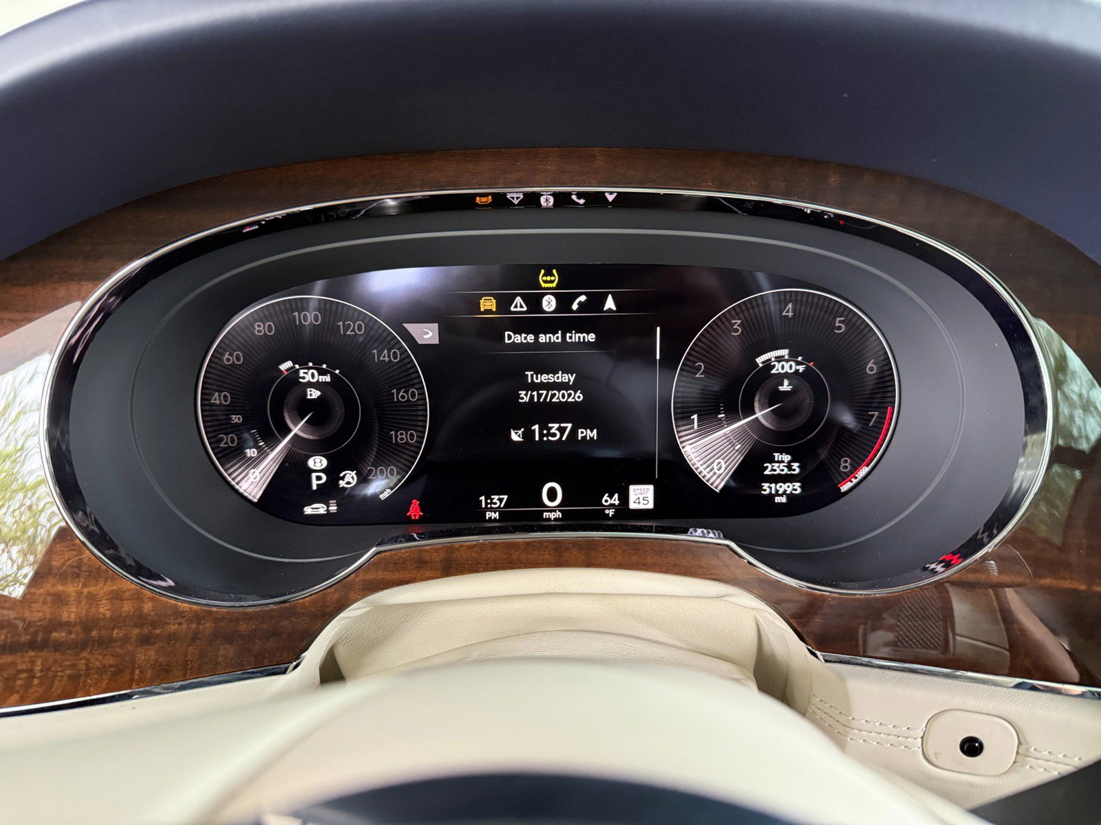 Used 2023 Bentley Bentayga Extended Wheelbase image 36