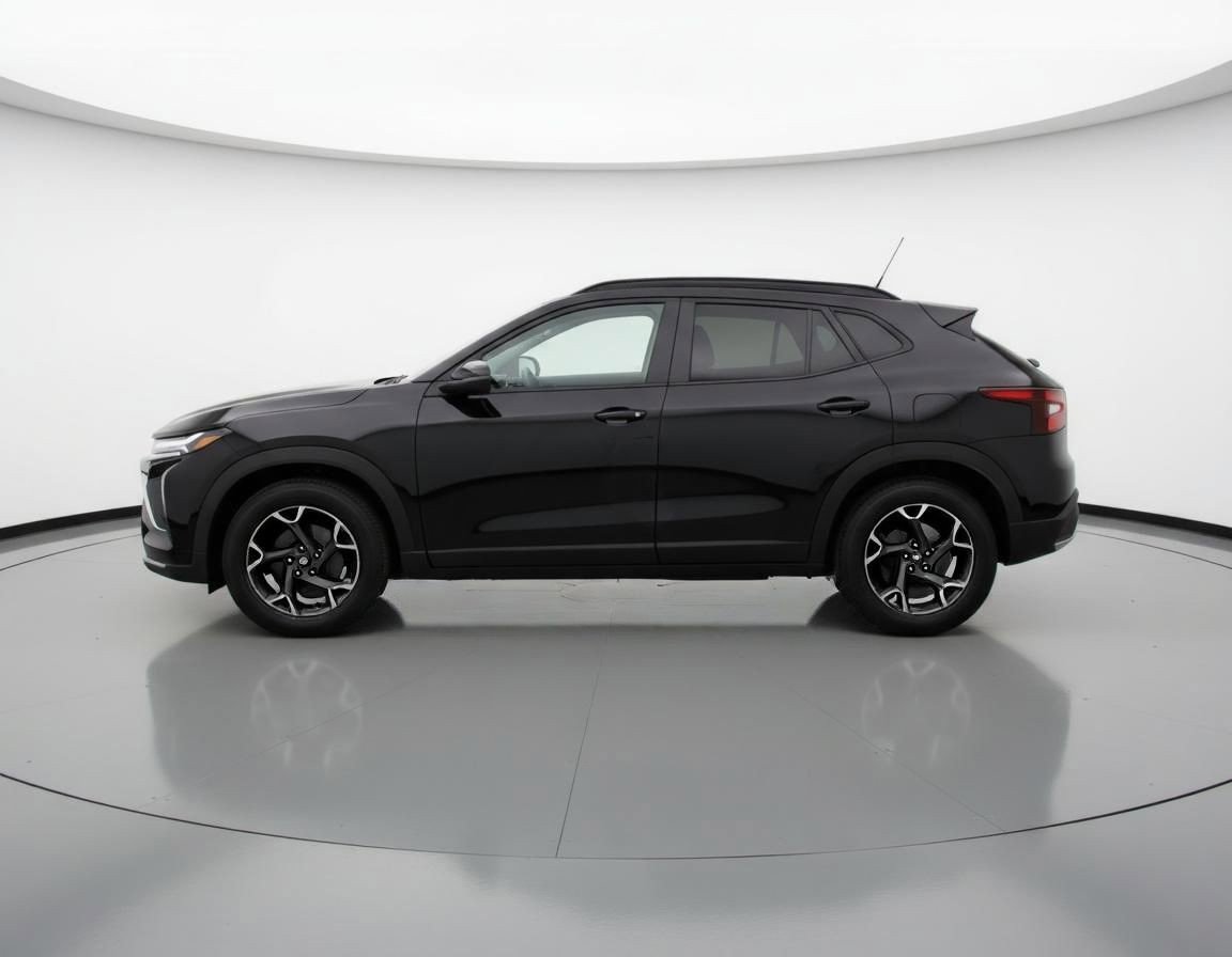 Used 2025 Chevrolet Trax LT w/ LT Convenience Package FWD image 5