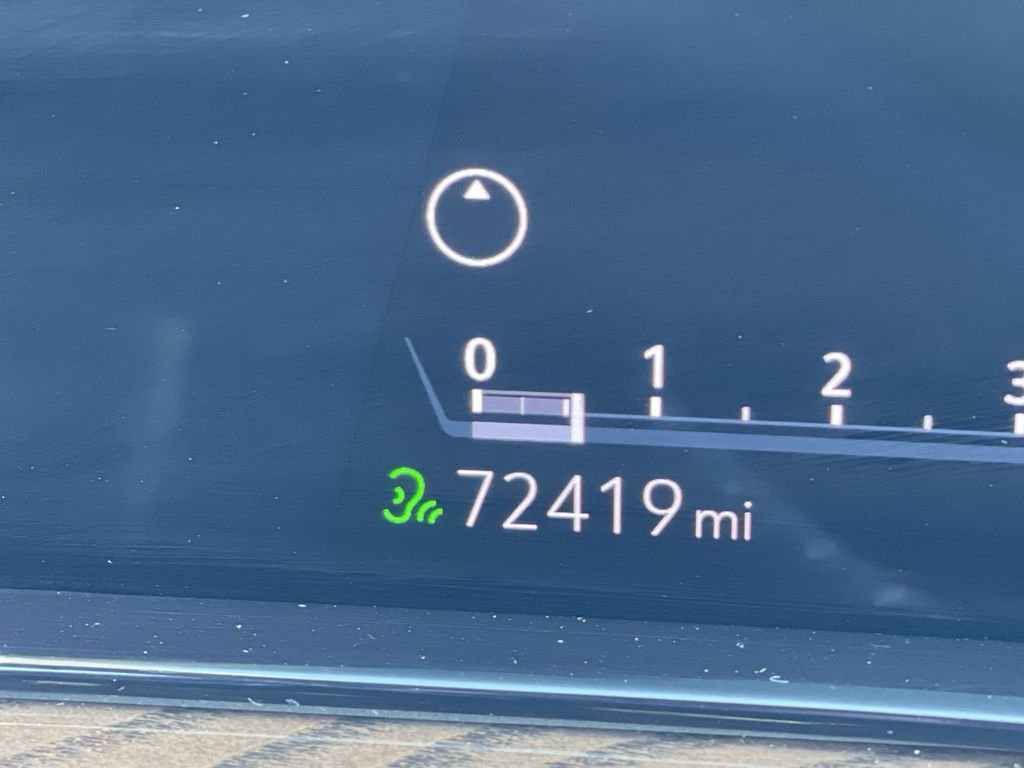 Used 2023 Cadillac Escalade ESV Sport Platinum w/ LPO, ONYX Package image 22