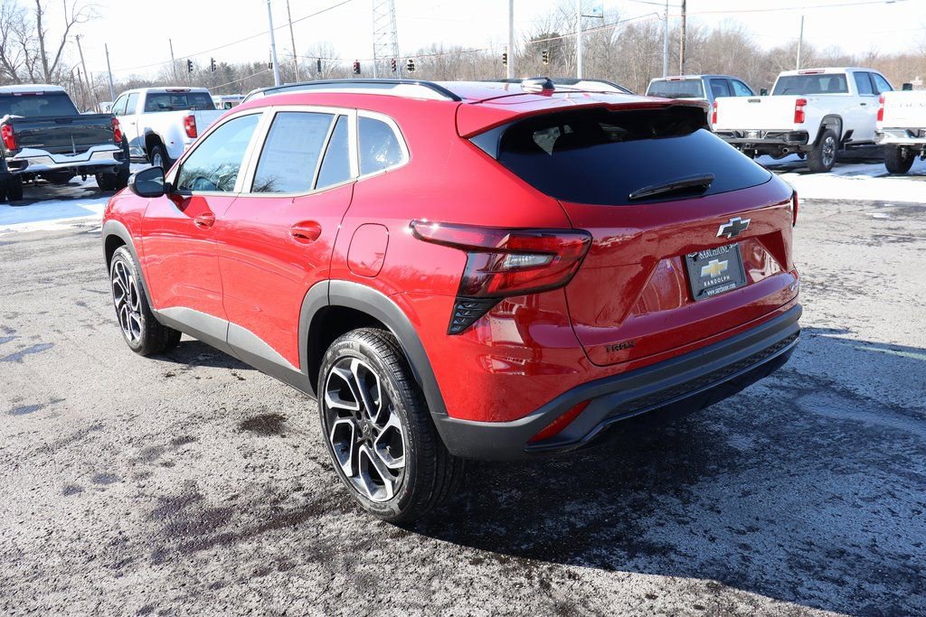 New 2026 Chevrolet Trax RS image 3