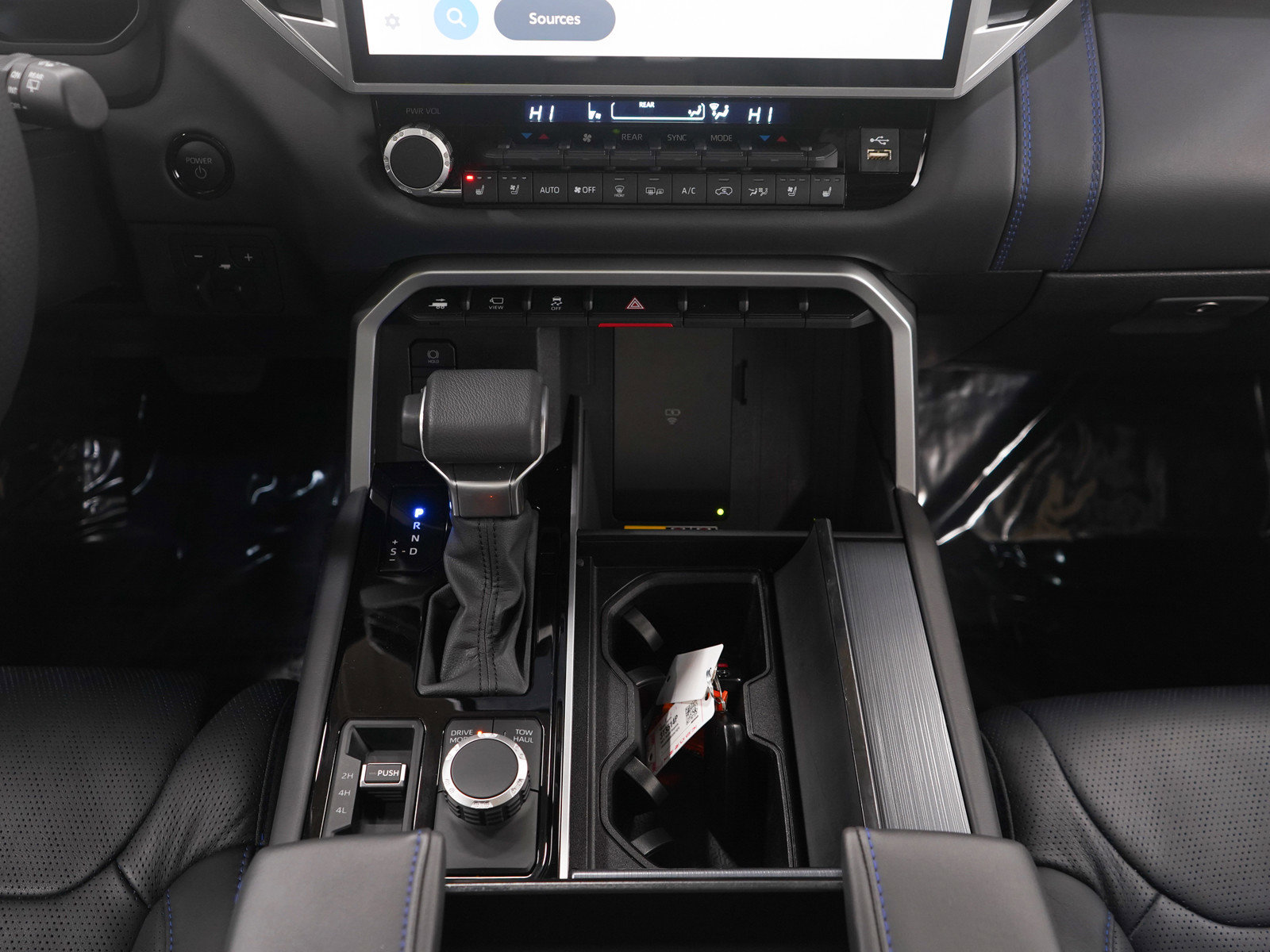 Used 2025 Toyota Sequoia Platinum image 19