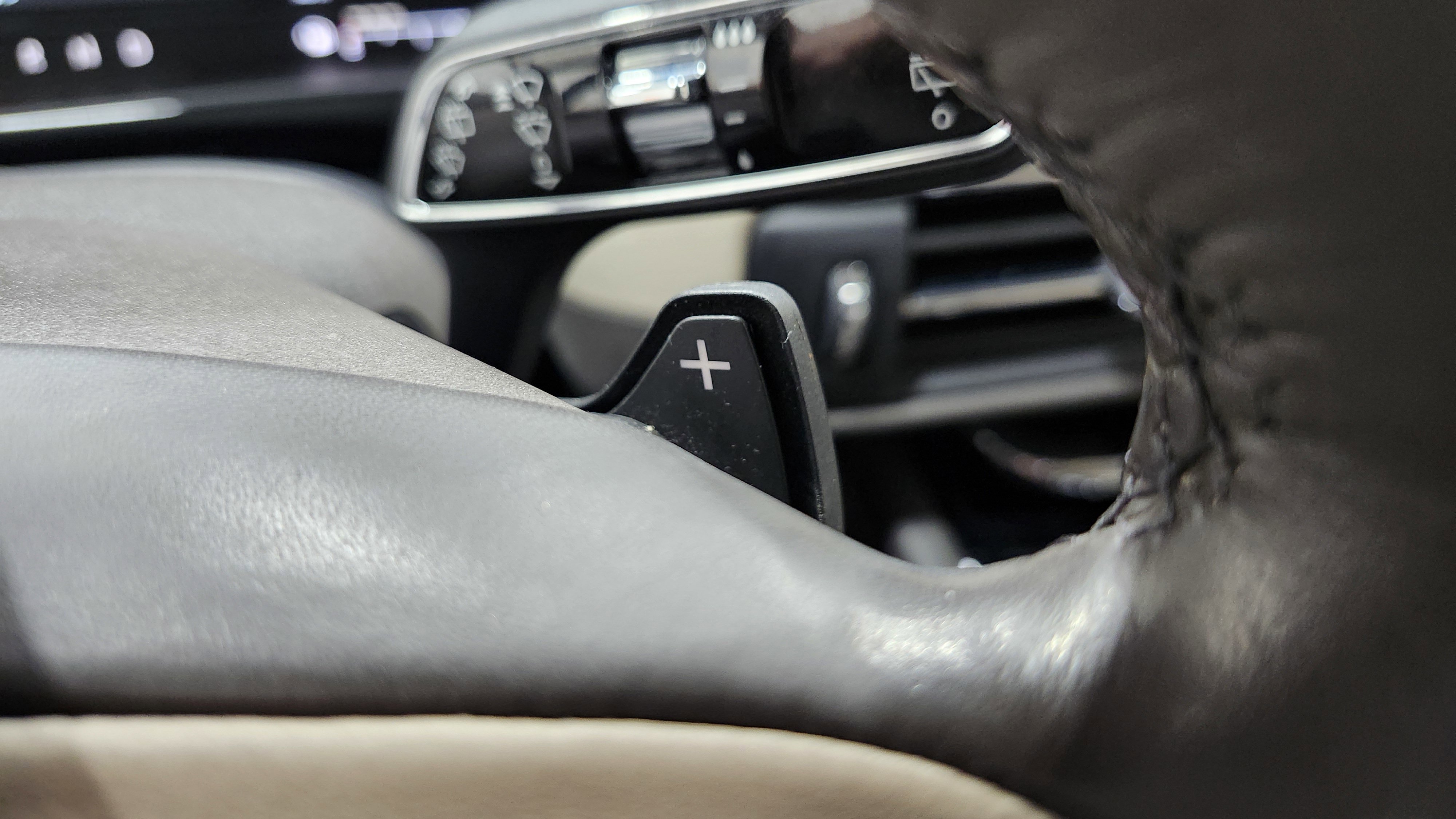 Used 2020 Lincoln Corsair FWD image 12