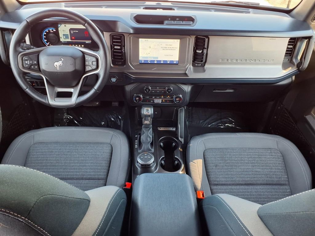 Used 2023 Ford Bronco Outer Banks image 10