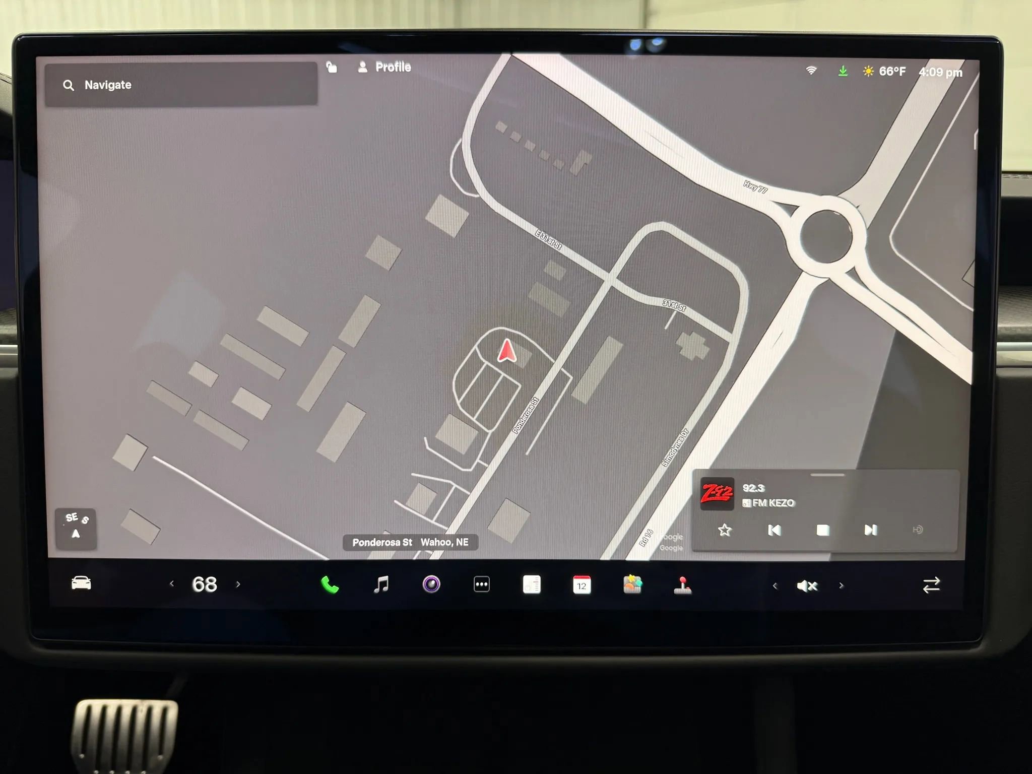 Used 2025 Tesla Model S Plaid image 24