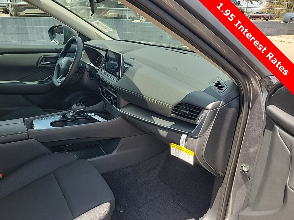 New 2026 Nissan Rogue S image 38