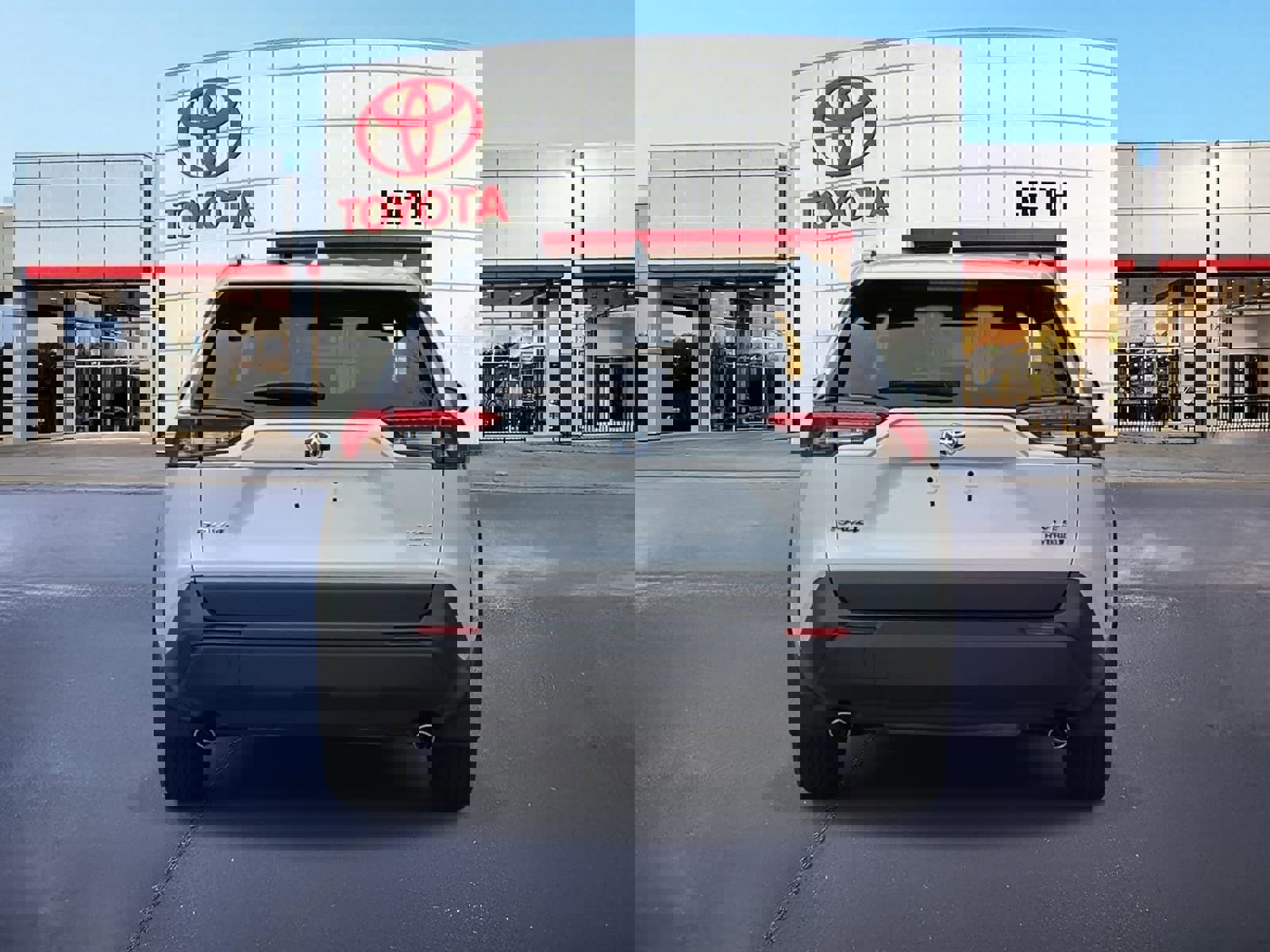 Used 2024 Toyota RAV4 XLE Premium w/ Weather Package image 6