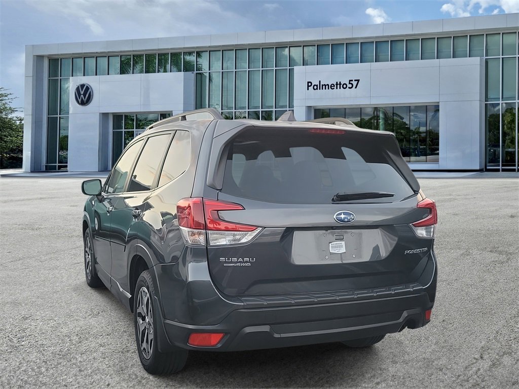 Used 2021 Subaru Forester Premium image 4