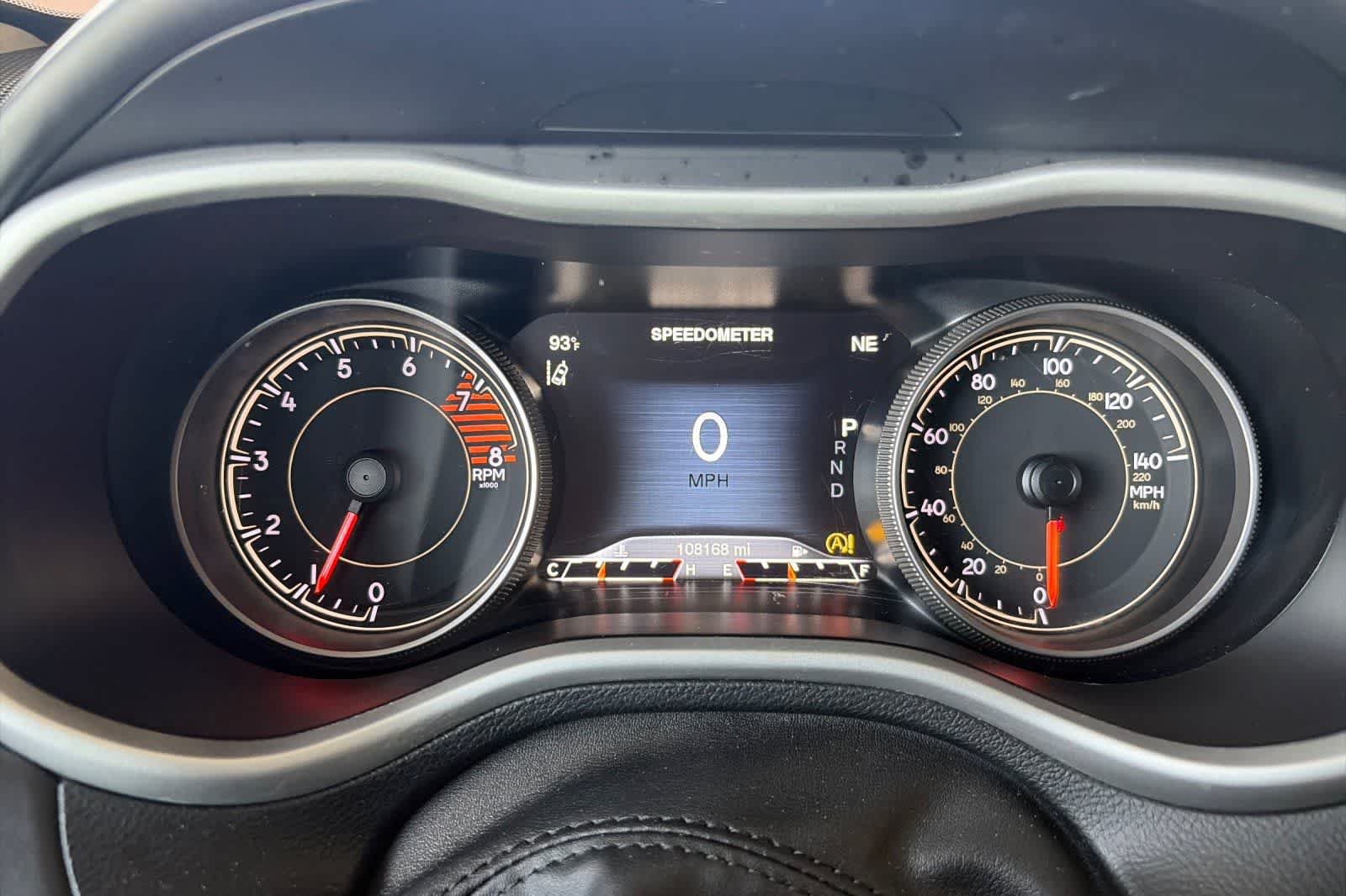 Used 2017 Jeep Cherokee Overland w/ Technology Group FWD image 28