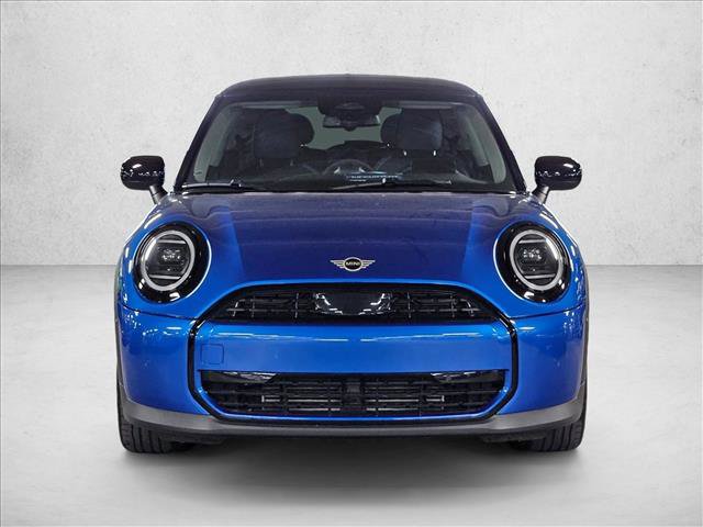 Used 2025 MINI Cooper 2-Door Hardtop FWD image 2