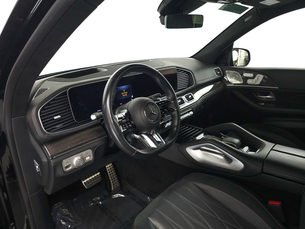 Used 2025 Mercedes-Benz GLS 63 AMG 4MATIC image 9