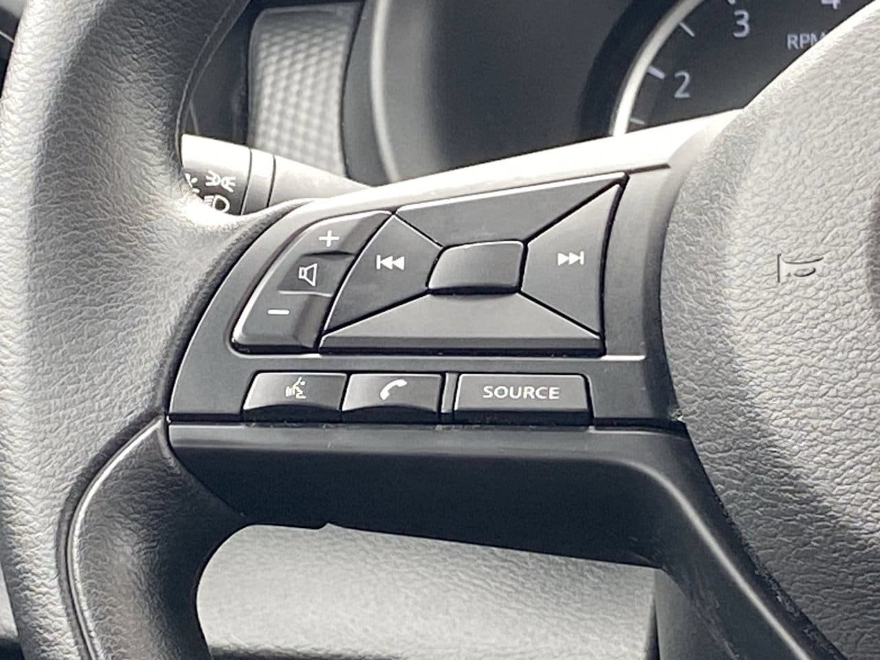 Certified 2025 Nissan Kicks Play S FWD image 25