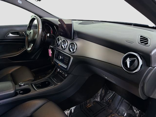 Used 2020 Mercedes-Benz GLA 250 4MATIC w/ Convenience Package image 24