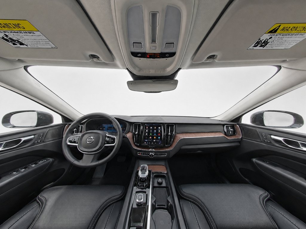 Certified 2023 Volvo XC60 B6 Ultimate w/ Climate Package AWD/4WD image 12