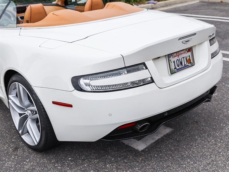 Used 2016 Aston Martin DB9 GT RWD image 9