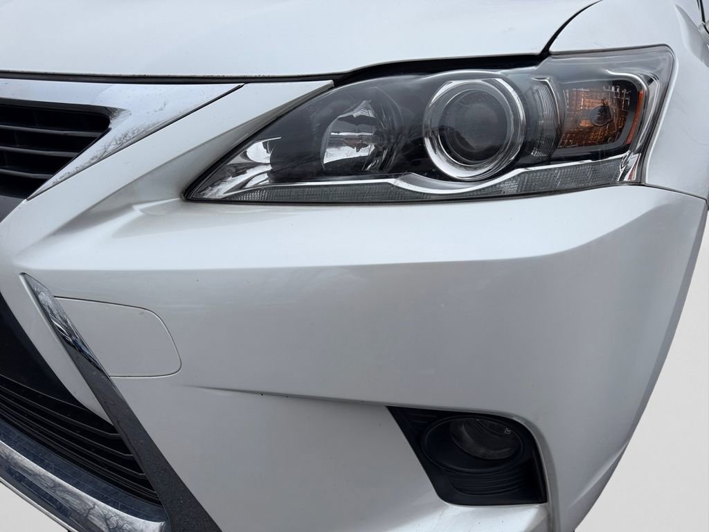 Used 2017 Lexus CT 200h w/ Navigation System Package image 22