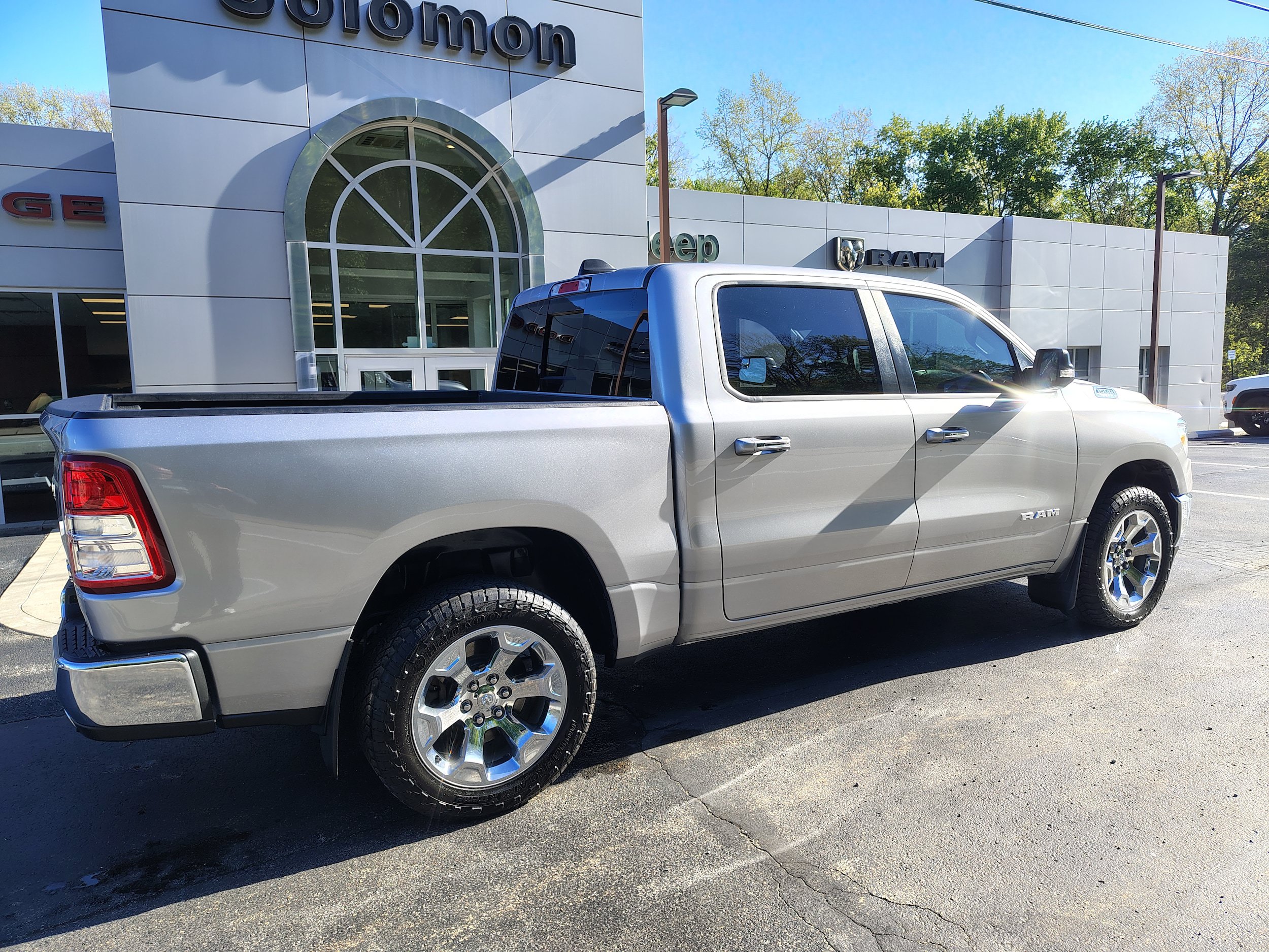 Certified 2019 RAM 1500 Big Horn AWD/4WD image 12