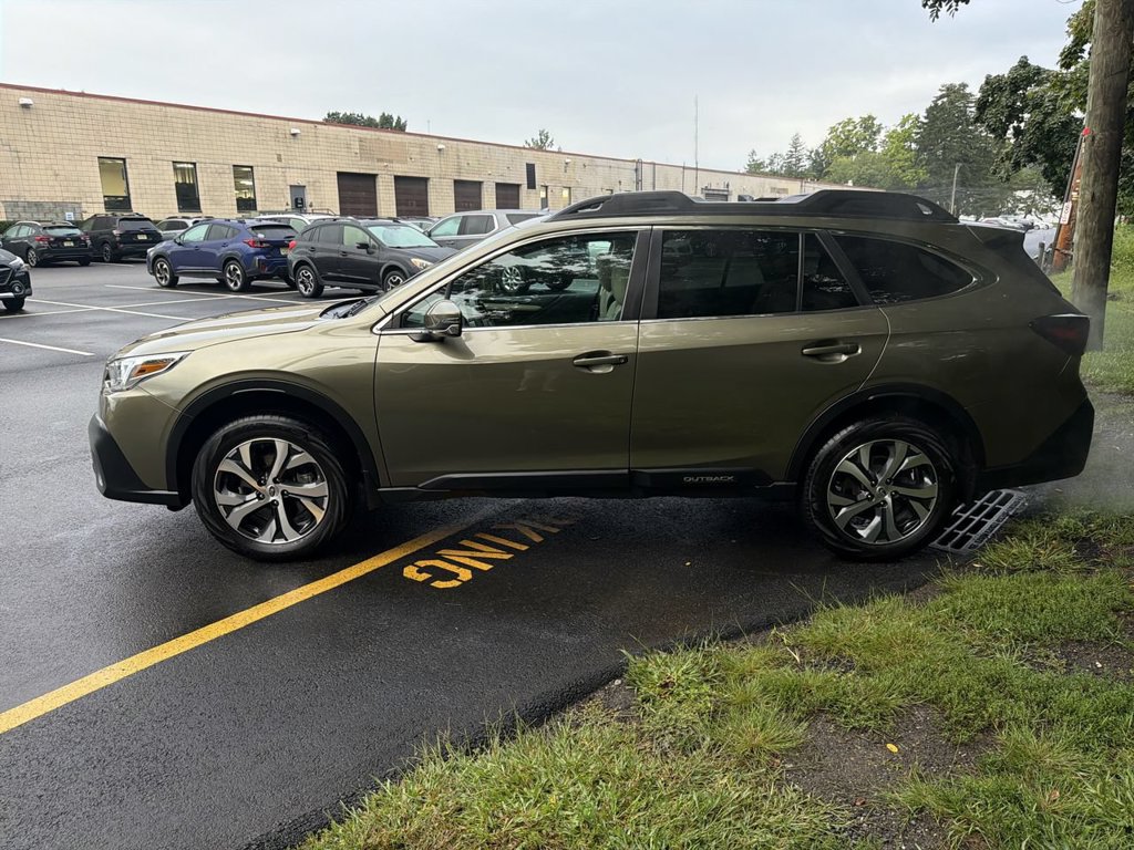 Certified 2022 Subaru Outback Limited AWD/4WD image 5