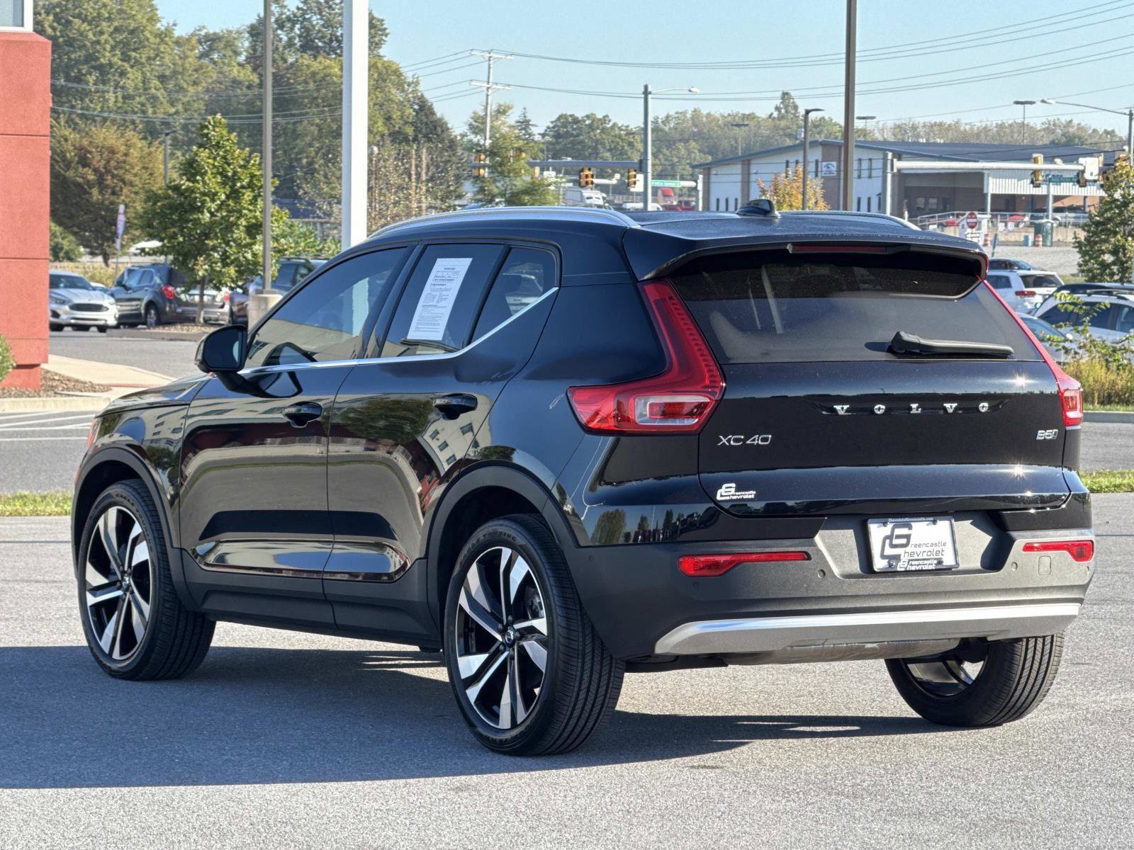 Used 2024 Volvo XC40 B5 Plus w/ Protection Package Premier image 26