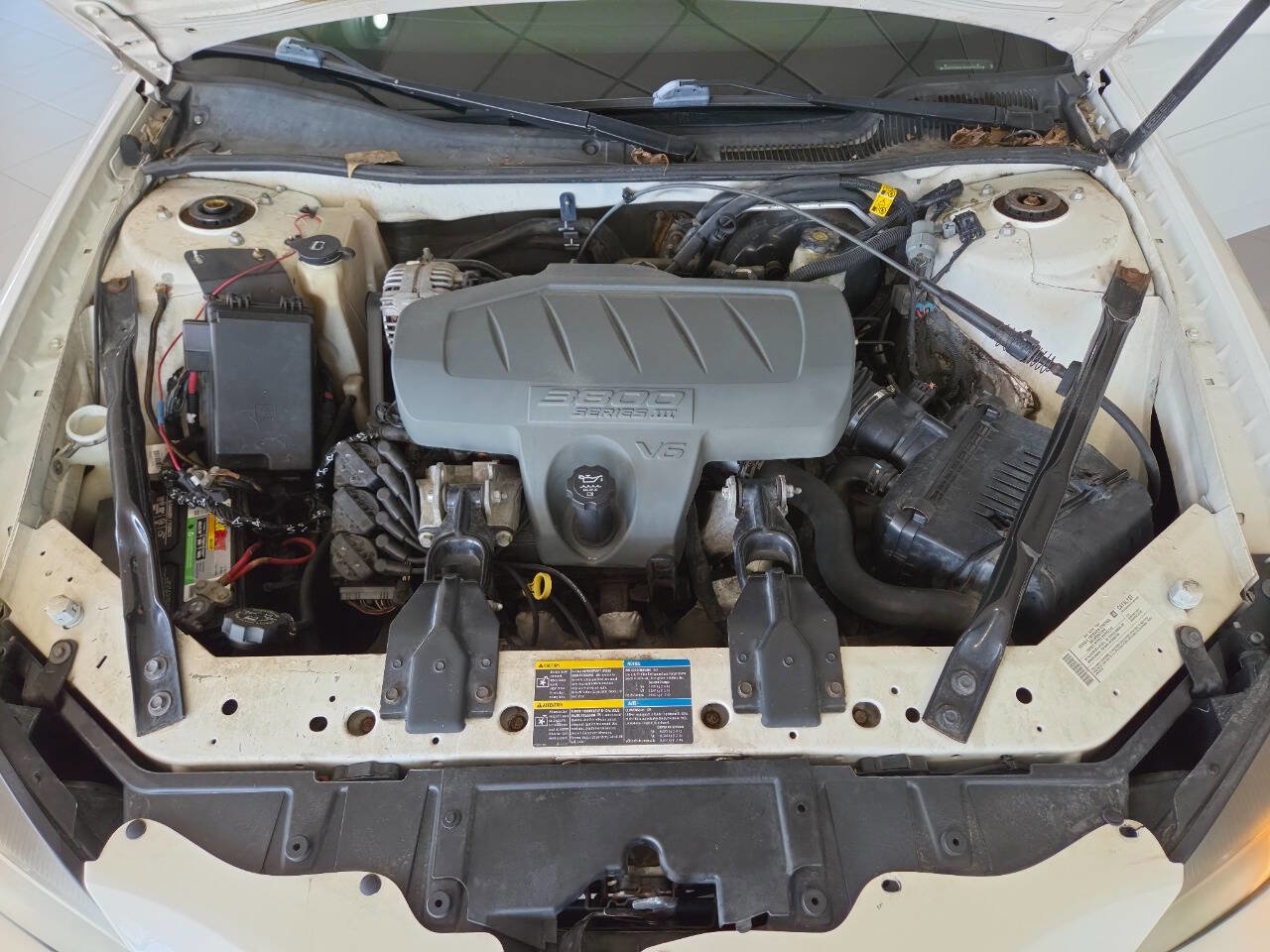 Used 2008 Pontiac Grand Prix w/ Premium Package FWD image 31