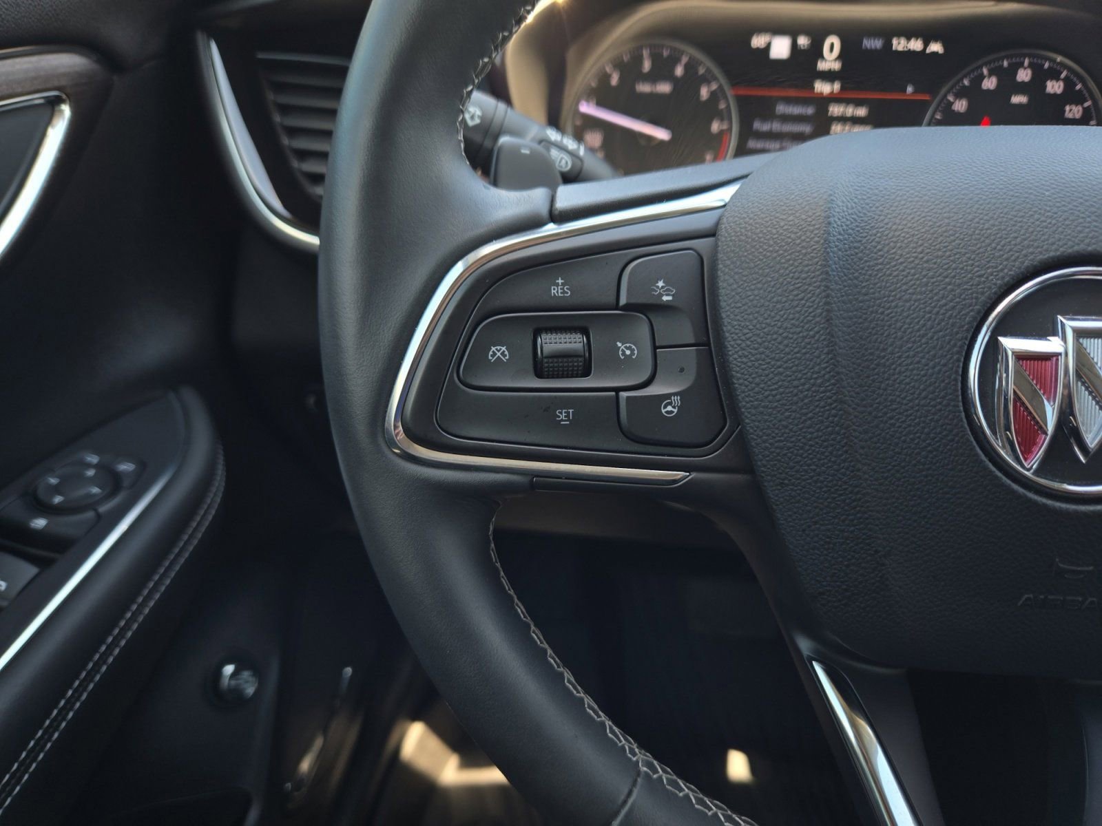 Used 2023 Buick Envision Avenir FWD image 15