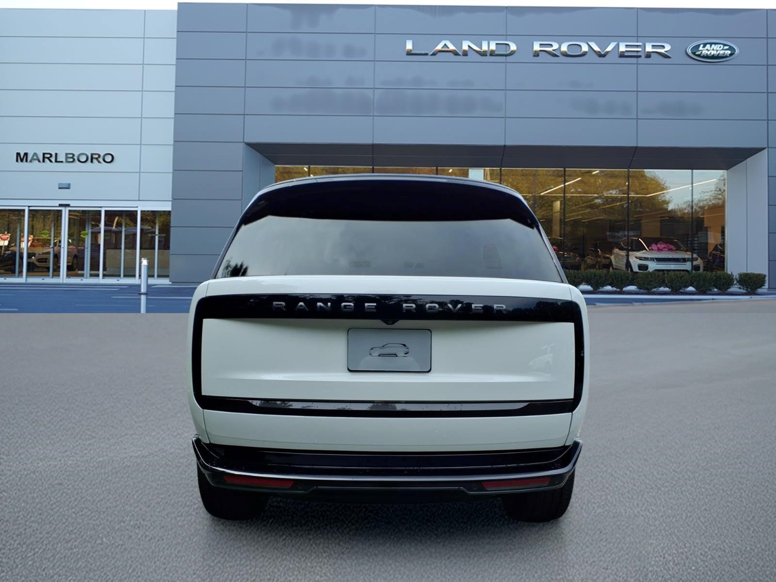 New 2027 Land Rover Range Rover Long Wheelbase SE AWD/4WD image 7