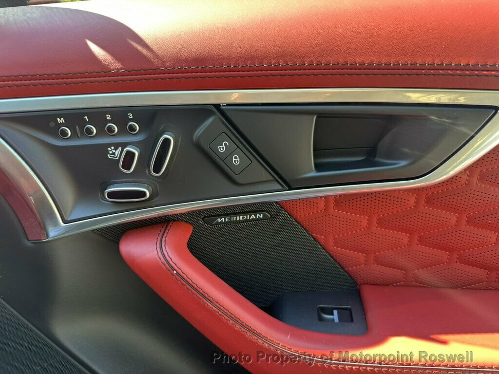Used 2018 Jaguar F-TYPE SVR AWD/4WD image 12