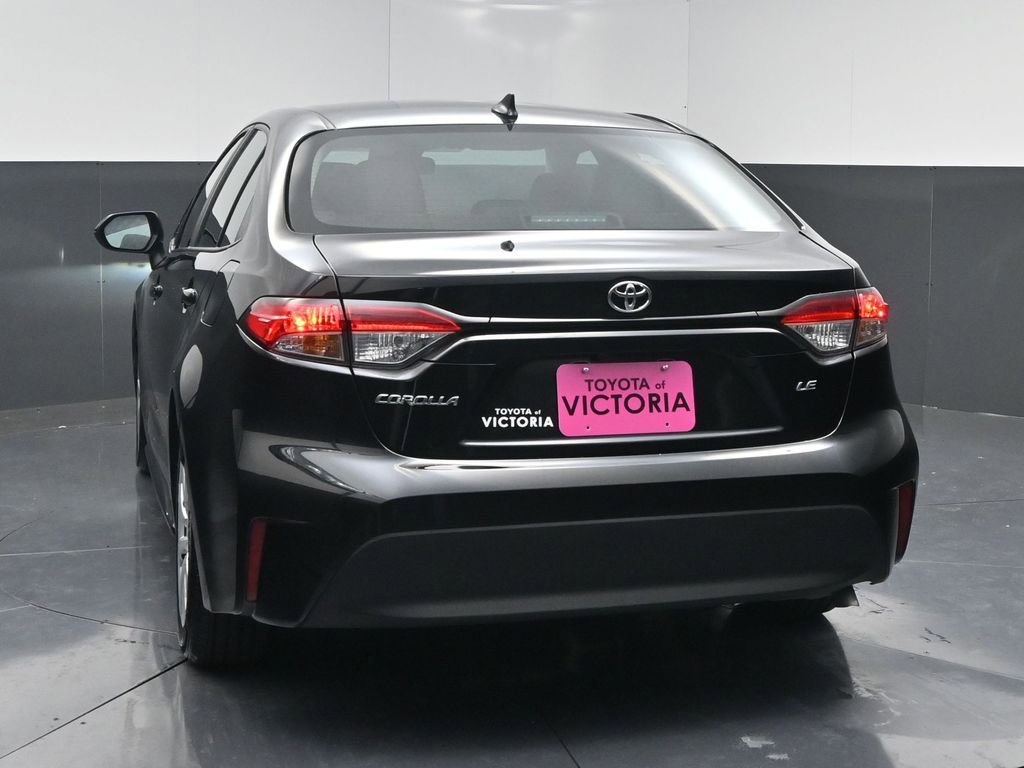 Used 2025 Toyota Corolla LE image 16