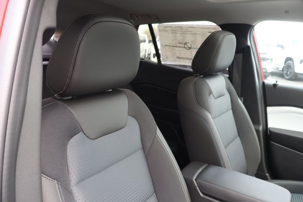 New 2026 Chevrolet Trax LT w/ Sunroof Package FWD image 44