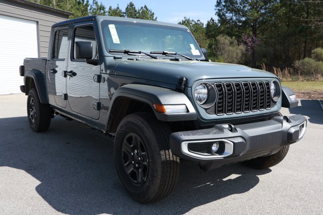 New 2026 Jeep Gladiator Sport image 3