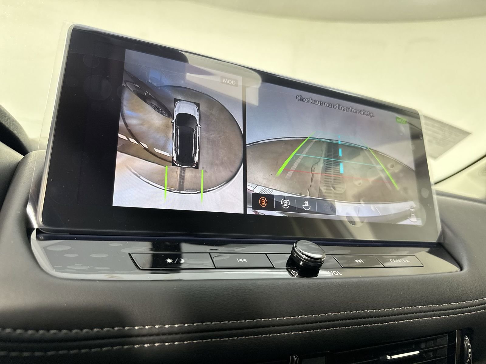 New 2026 Nissan Rogue Platinum w/ Platinum Premium Package image 9