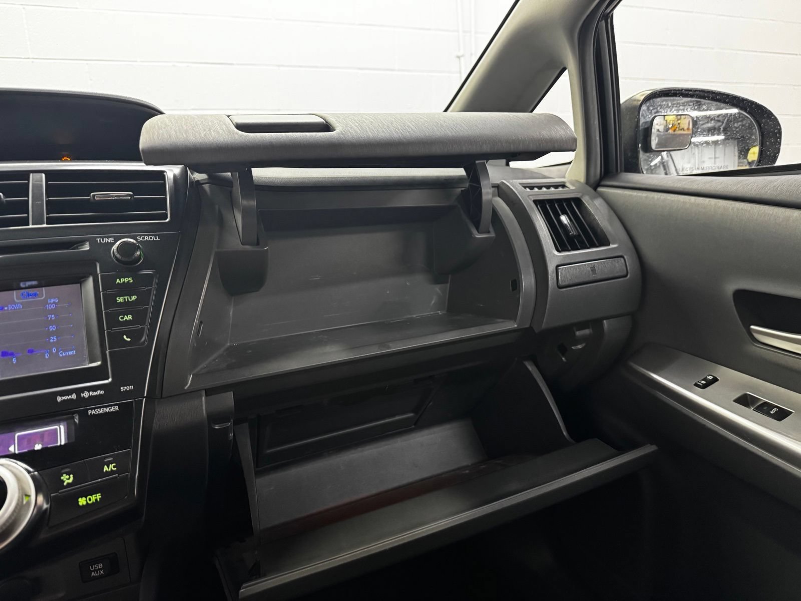 Used 2012 Toyota Prius V Three FWD image 30