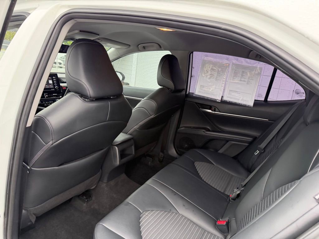 Used 2024 Toyota Camry SE image 16