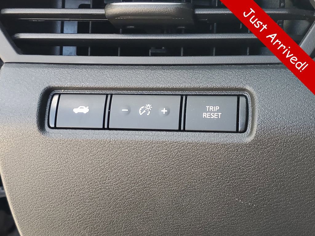 Used 2024 Nissan Altima 2.5 SR AWD/4WD image 22