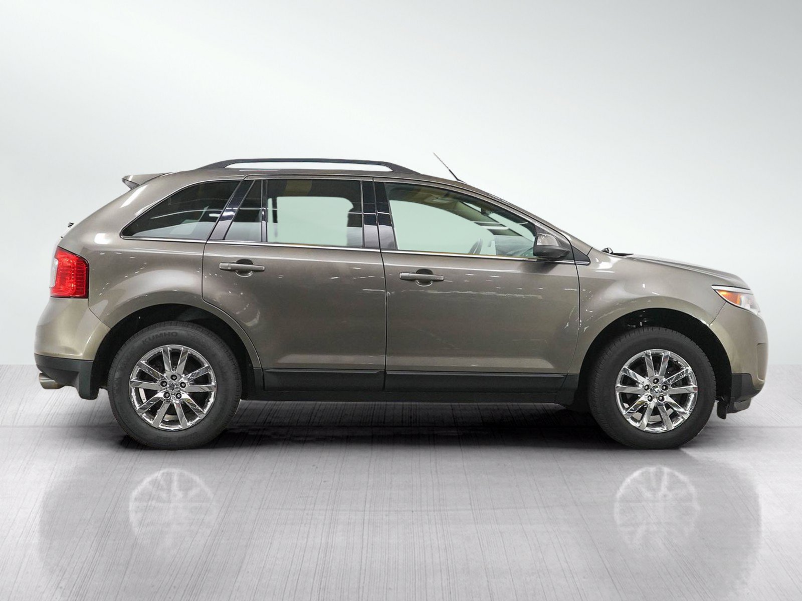 Used 2014 Ford Edge Limited FWD image 7