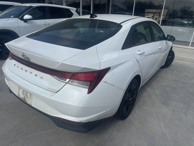 Used 2023 Hyundai Elantra SEL image 4