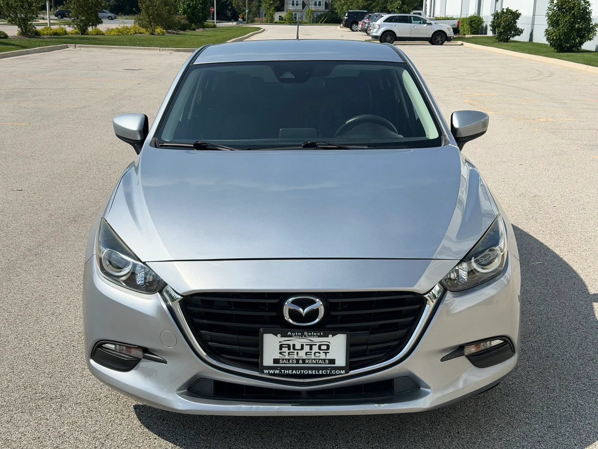 Used 2018 MAZDA MAZDA3 Sport FWD image 2
