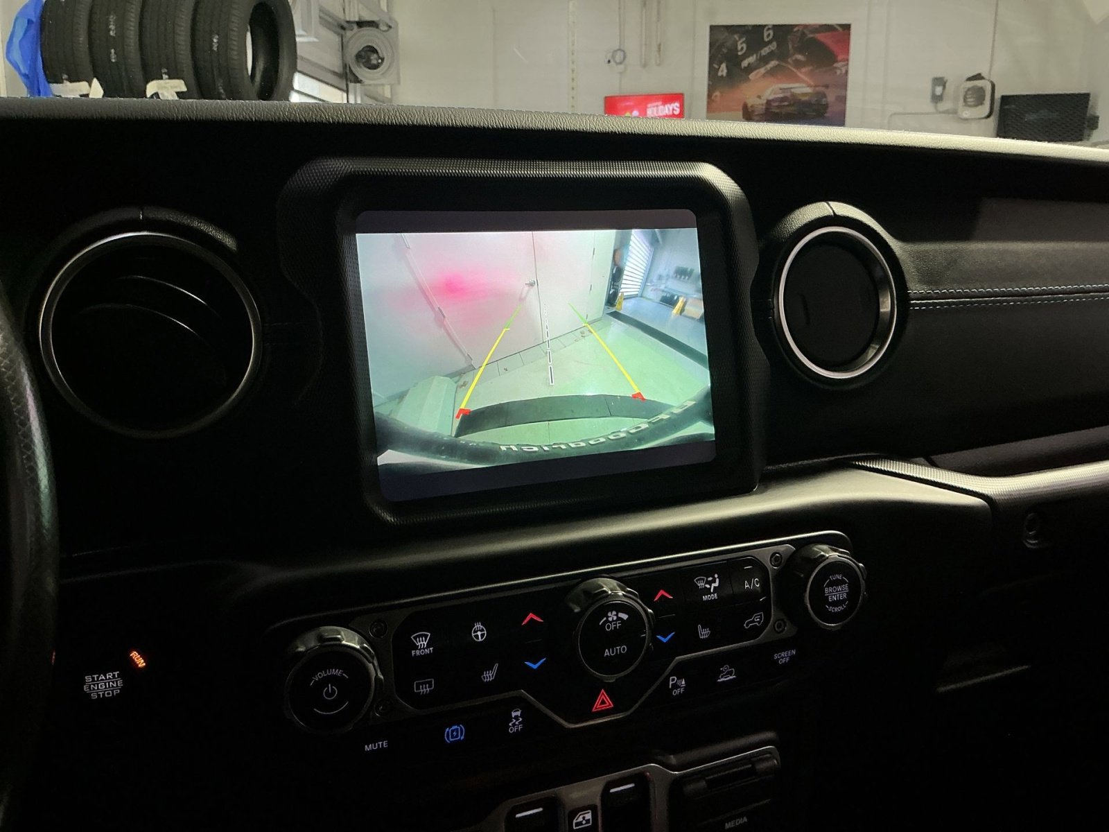 Used 2021 Jeep Wrangler Unlimited Rubicon 4xe w/ Steel Bumper Group image 27