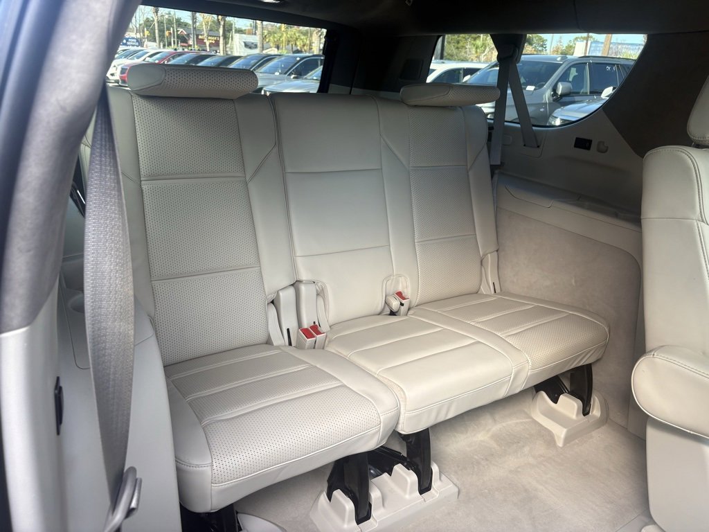 Used 2022 Cadillac Escalade ESV Sport Platinum image 17