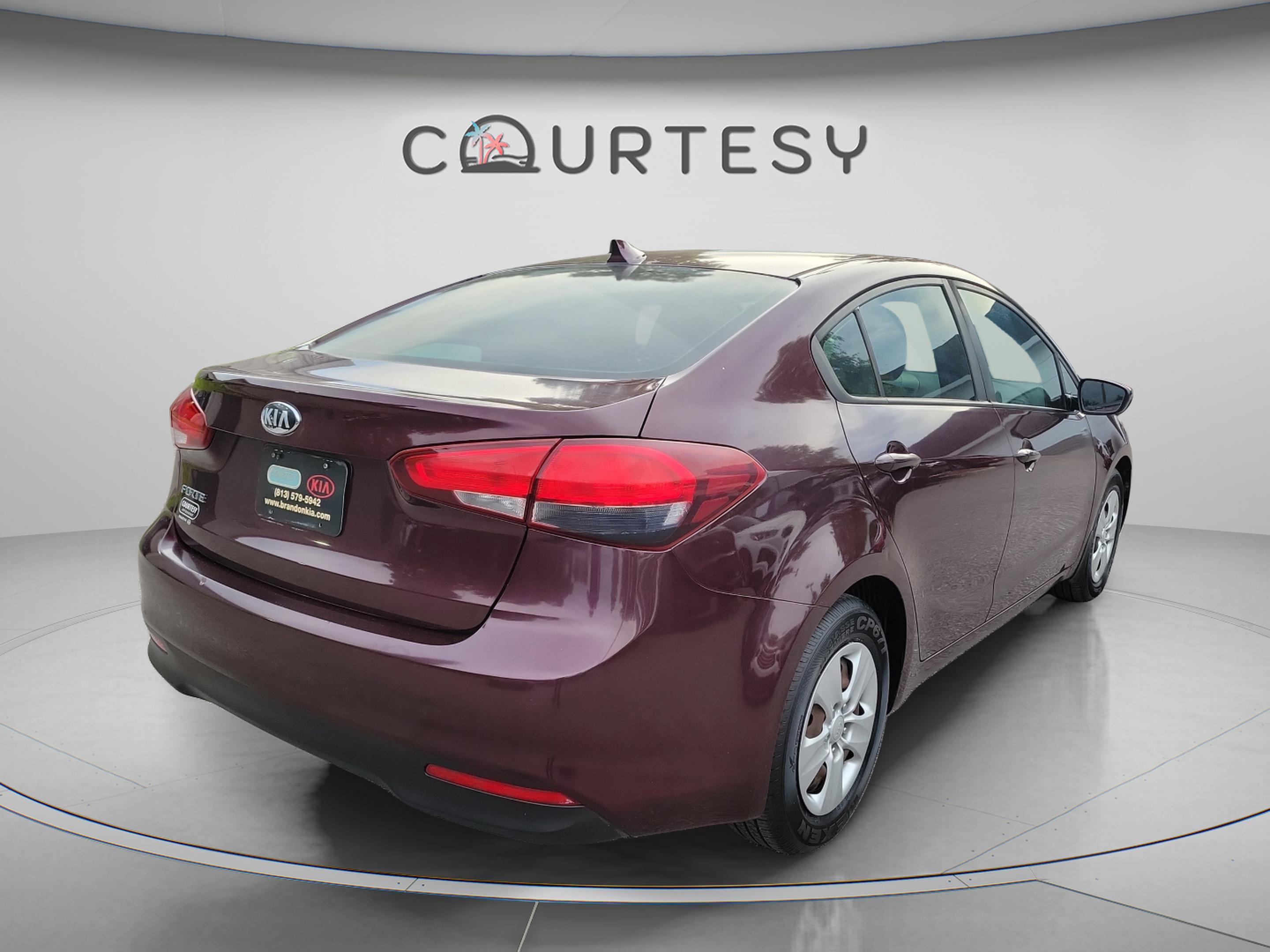 Used 2018 Kia Forte LX FWD image 3