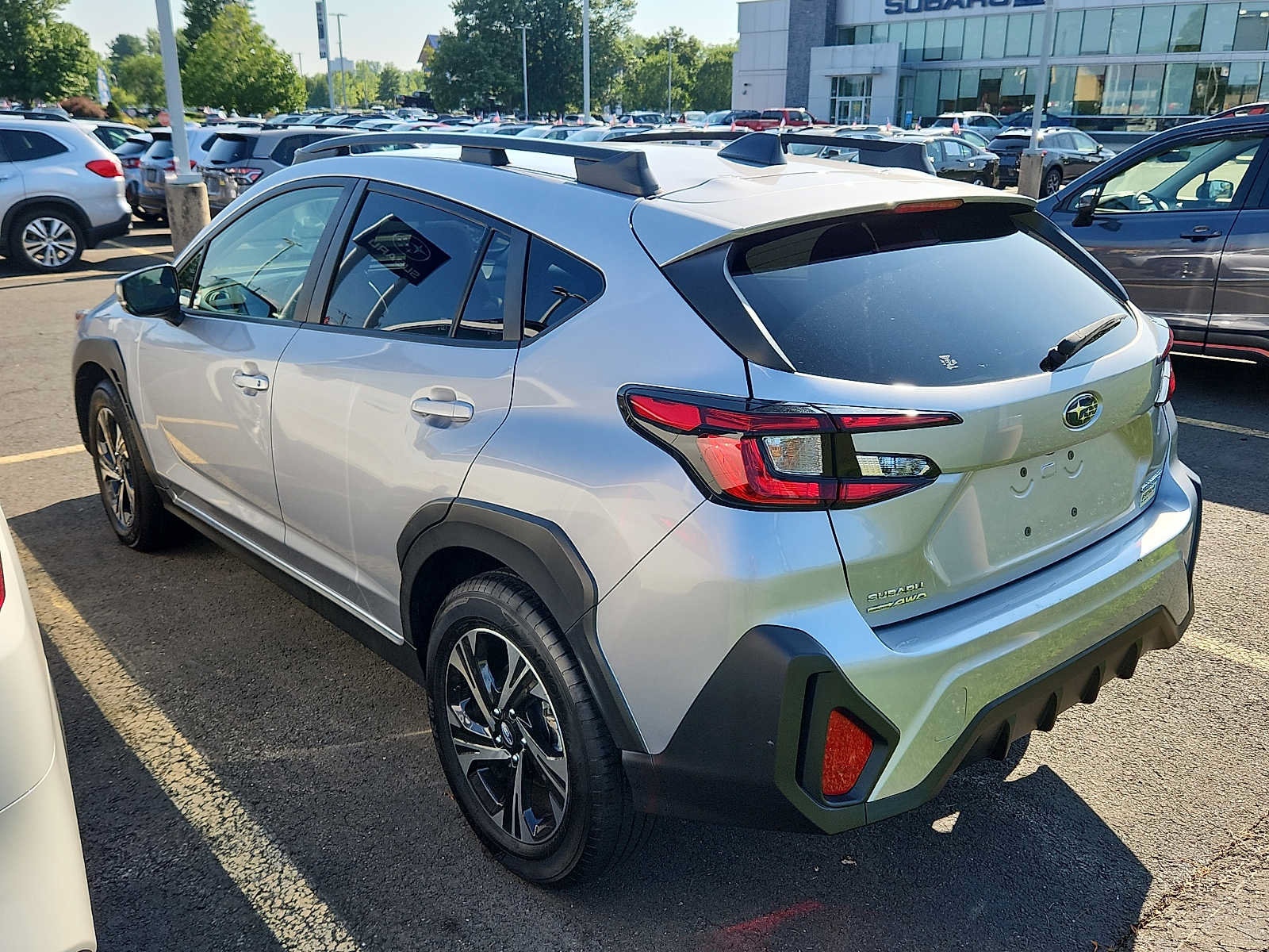 Used 2024 Subaru Crosstrek 2.0i Premium AWD/4WD image 4