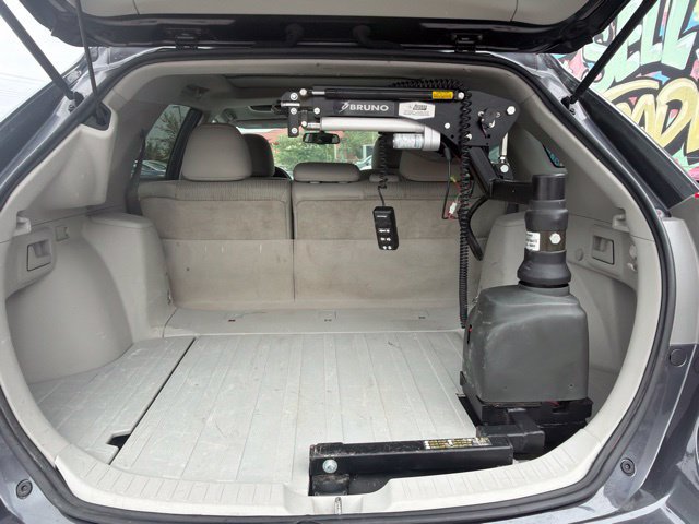 Used 2010 Toyota Venza AWD w/ Convenience Pkg image 23