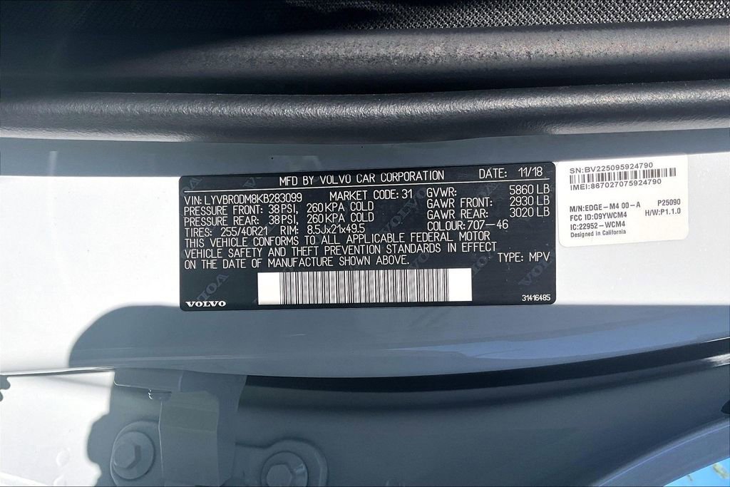 Used 2019 Volvo XC60 T8 R-Design w/ Advanced Package image 44