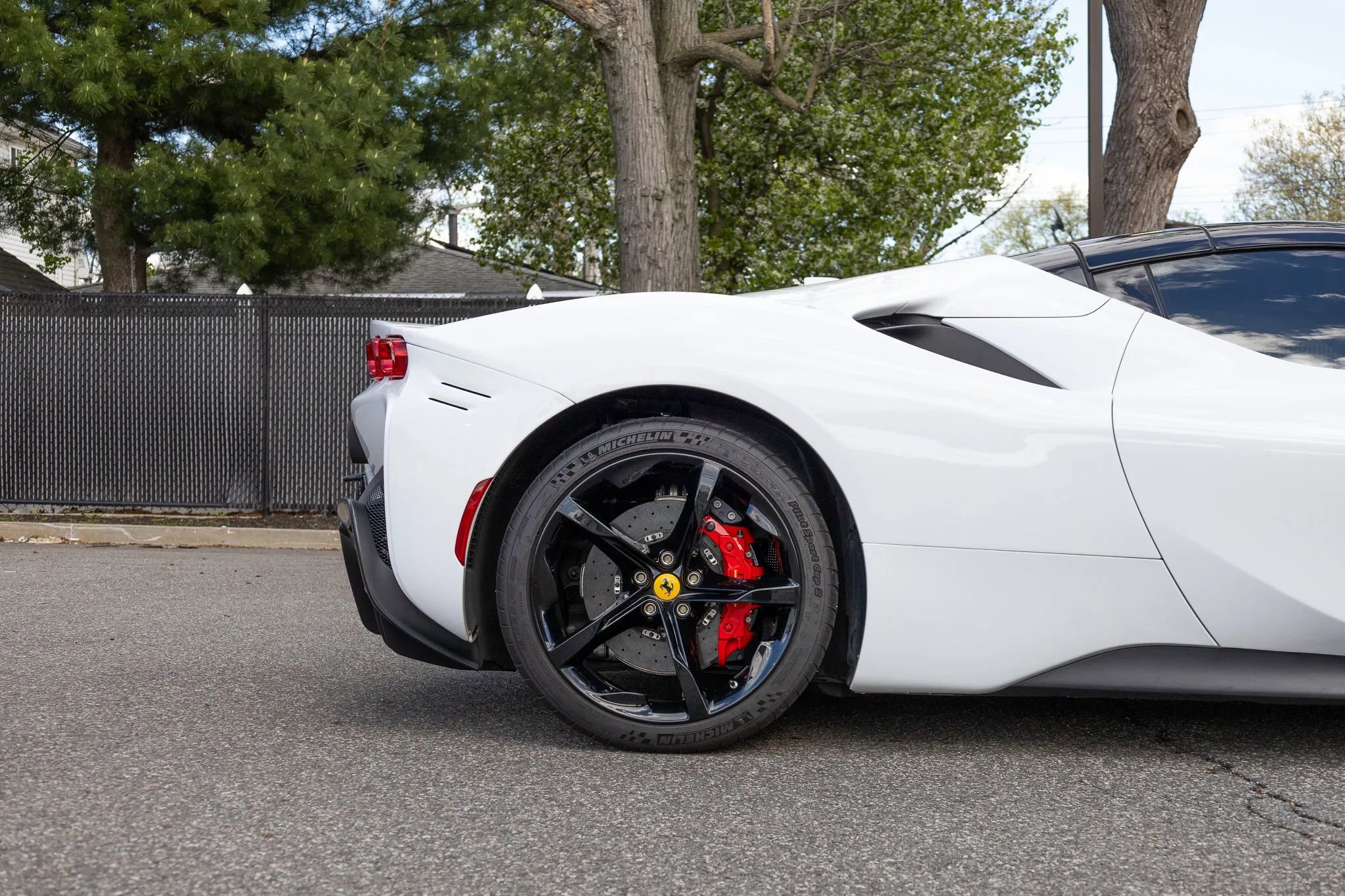 Used 2025 Ferrari SF90 Spider image 26