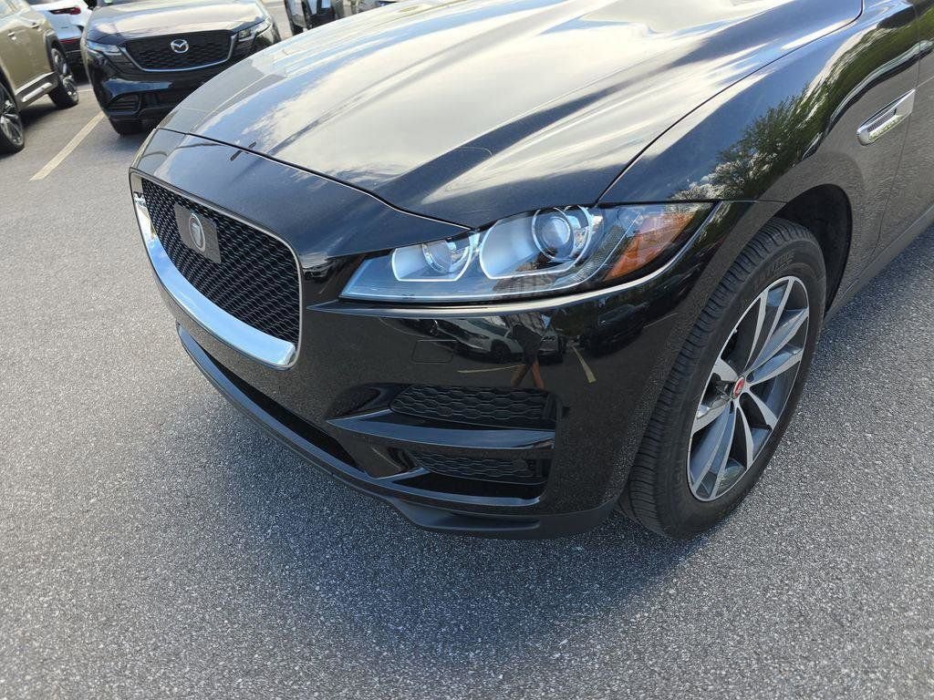 Used 2020 Jaguar F-PACE Prestige image 9
