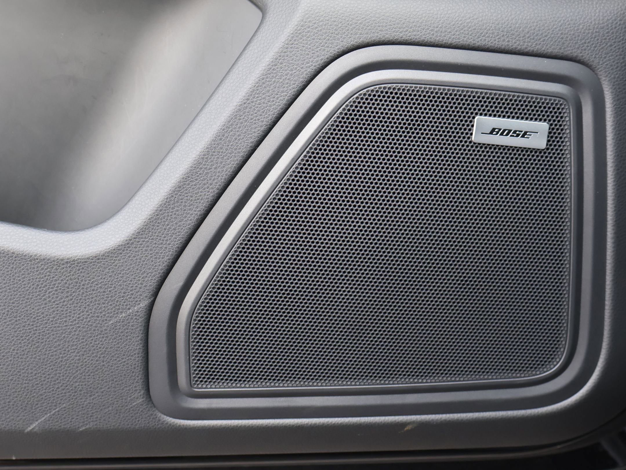 Certified 2024 Porsche Macan GTS image 15