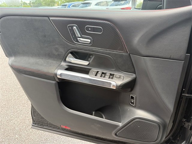 New 2024 Mercedes-Benz GLB 250 image 19